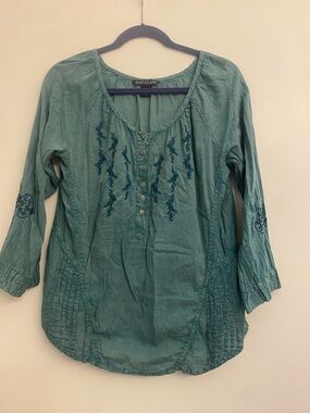 Just Class Green Embroidered Button Accent Cotton Tunic Blouse 3/4 Sleeve S